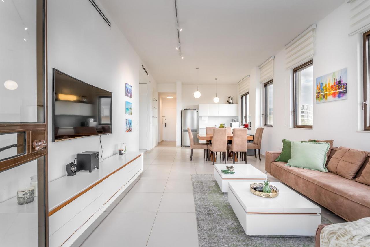 Modern & Bright 3 Bdr Close To The Beach Τελ Αβίβ Εξωτερικό φωτογραφία
